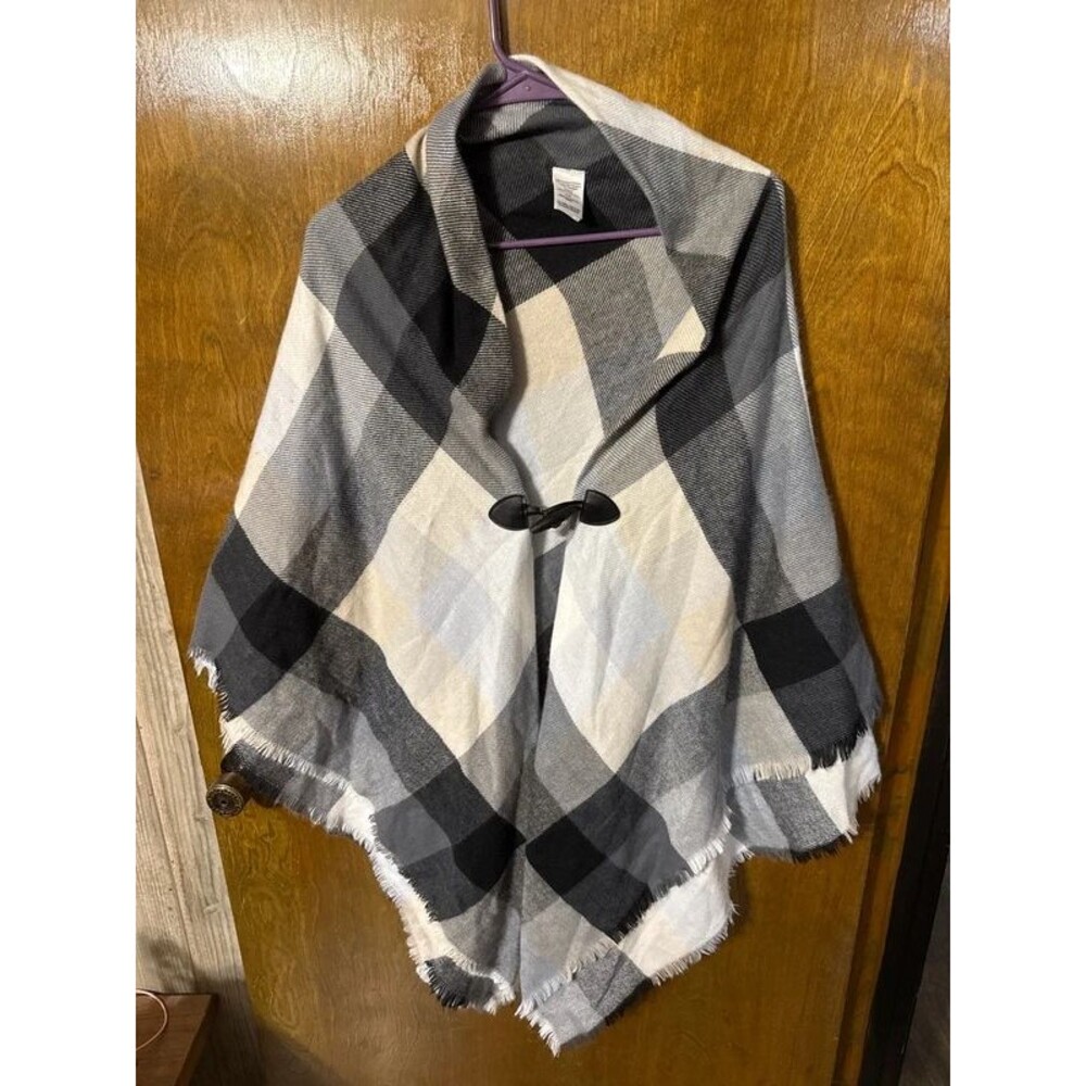 Black & Gray Plaid Shawl Poncho with Toggle Closure L/XL